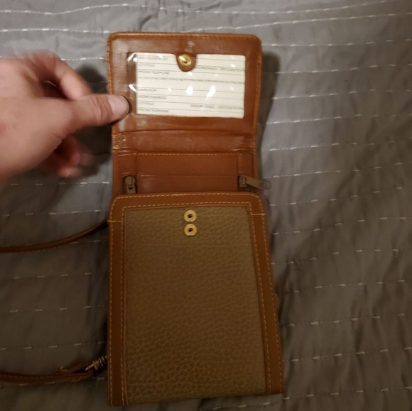 Rare Vintage Dooney and Bourke Detachable Strap All Weather Leather Crossbody. - Picture 6 of 12